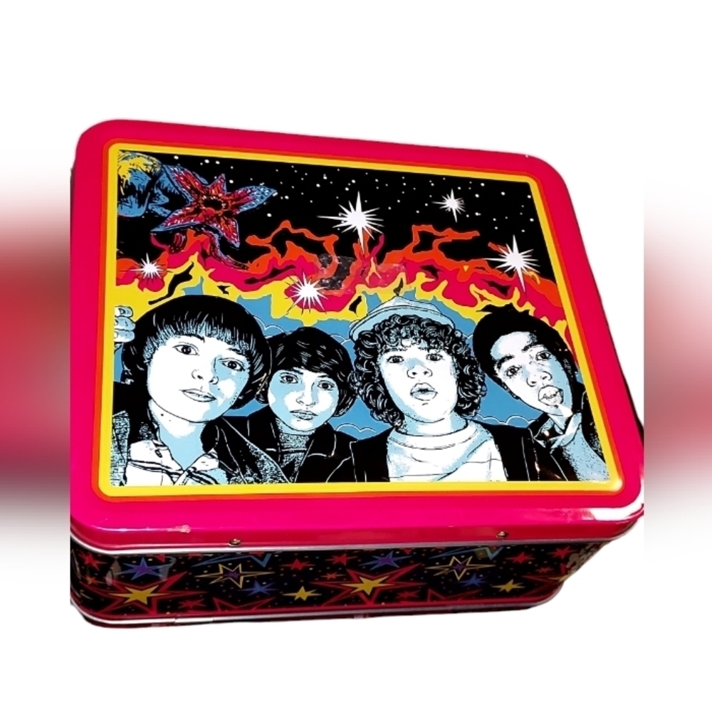 NETFLIX Loungefly Stranger Things Hot Pink Debossed Metal Lunchbox